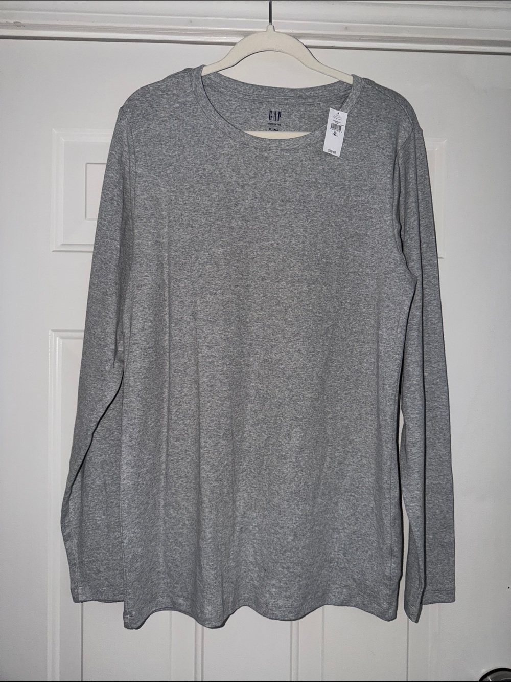 GAP Men’s Long-Sleeve Crewneck T-Shirt - Light Gray. XL tall